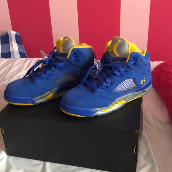jordan 5 laney footlocker